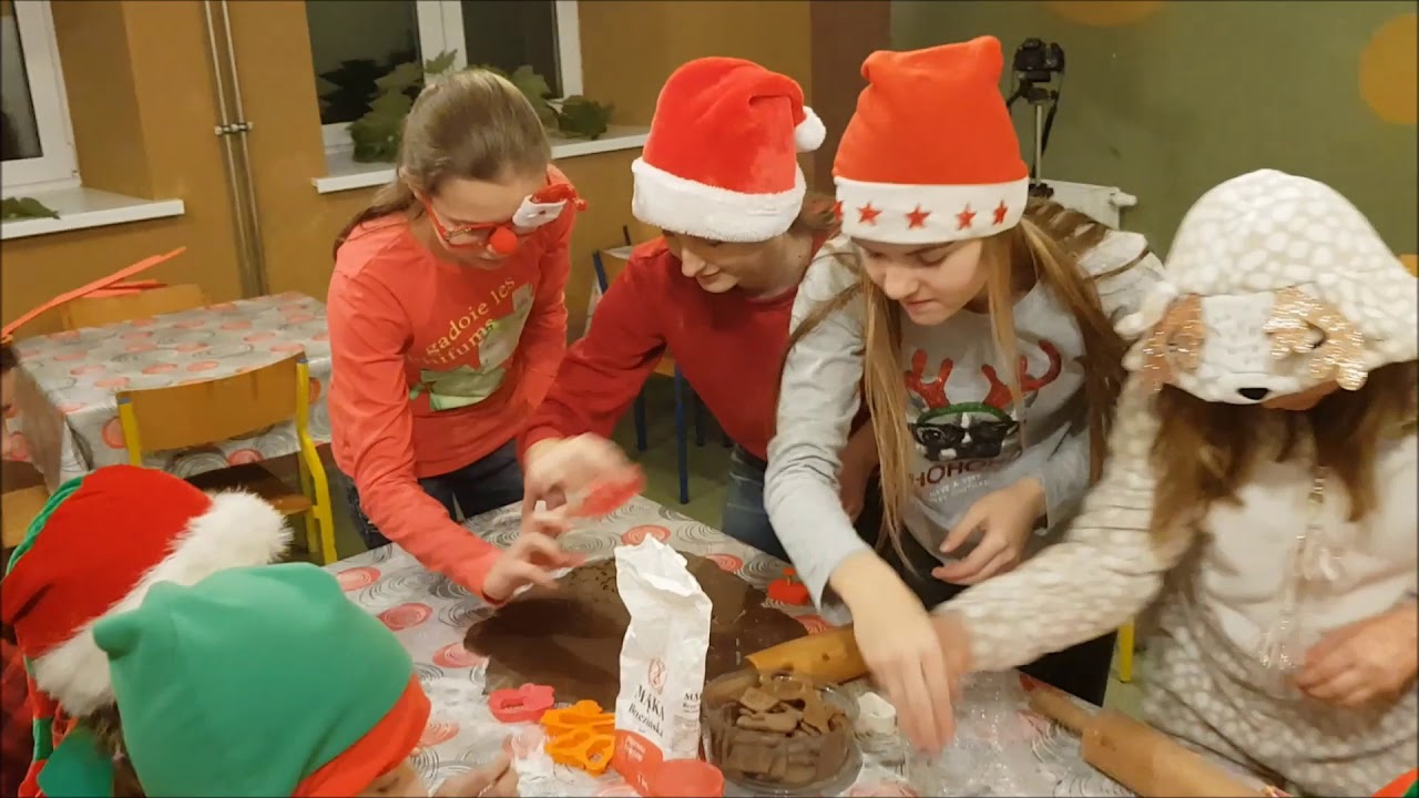 Świąteczny teledysk SP nr 1 w Brzezinach