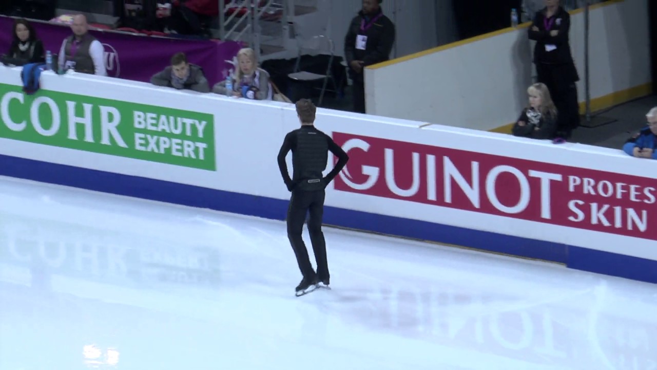 Men and Pairs Free Practice - 2016 ISU Junior Grand Prix Final - Marseille