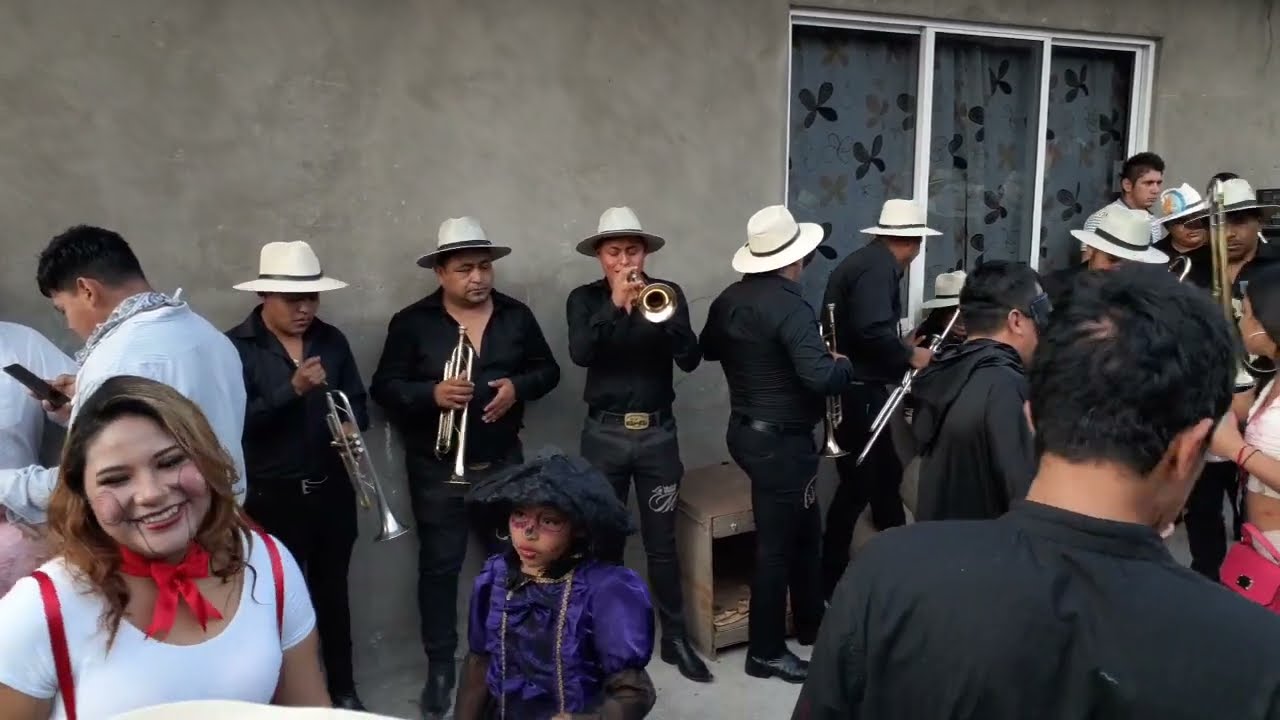 Banda La Mera Mera - El Cumbanchero/El Chinelito/Cantinflas   -En Santiago Acahualtepec 2022