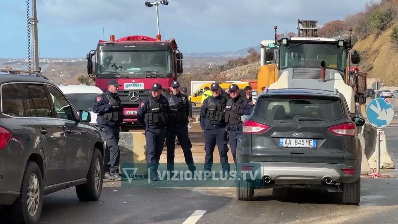 Tensione në protestën e Rrjollit, banorët përplasen me policinë, ndërpresin punimet për resortin