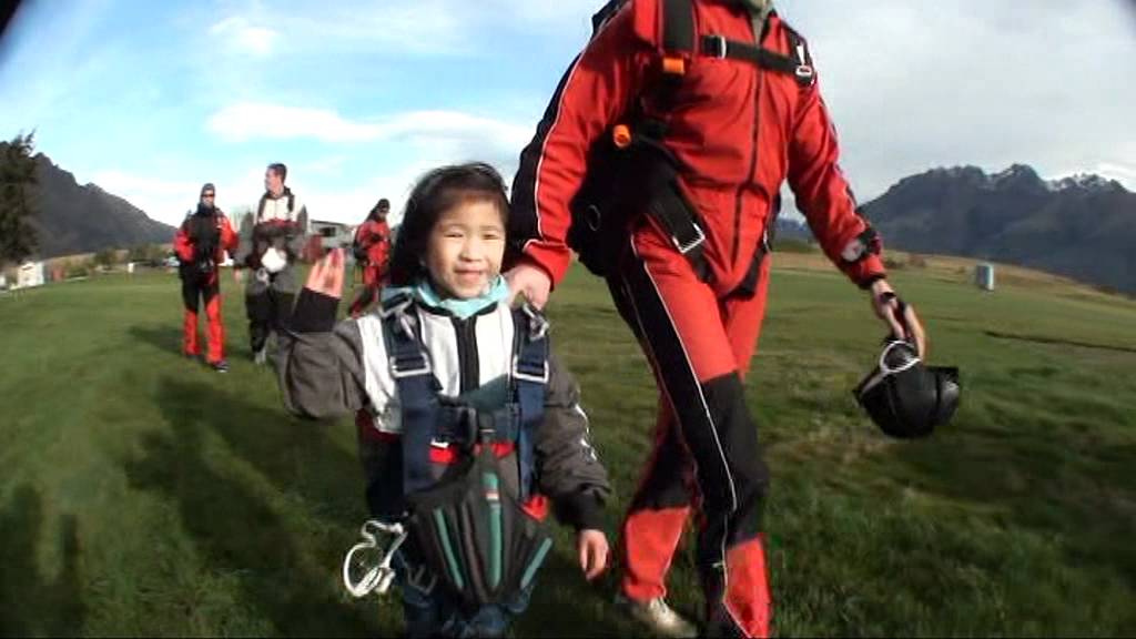 Nzone skydive-the youngest asian girl @15,000 ft