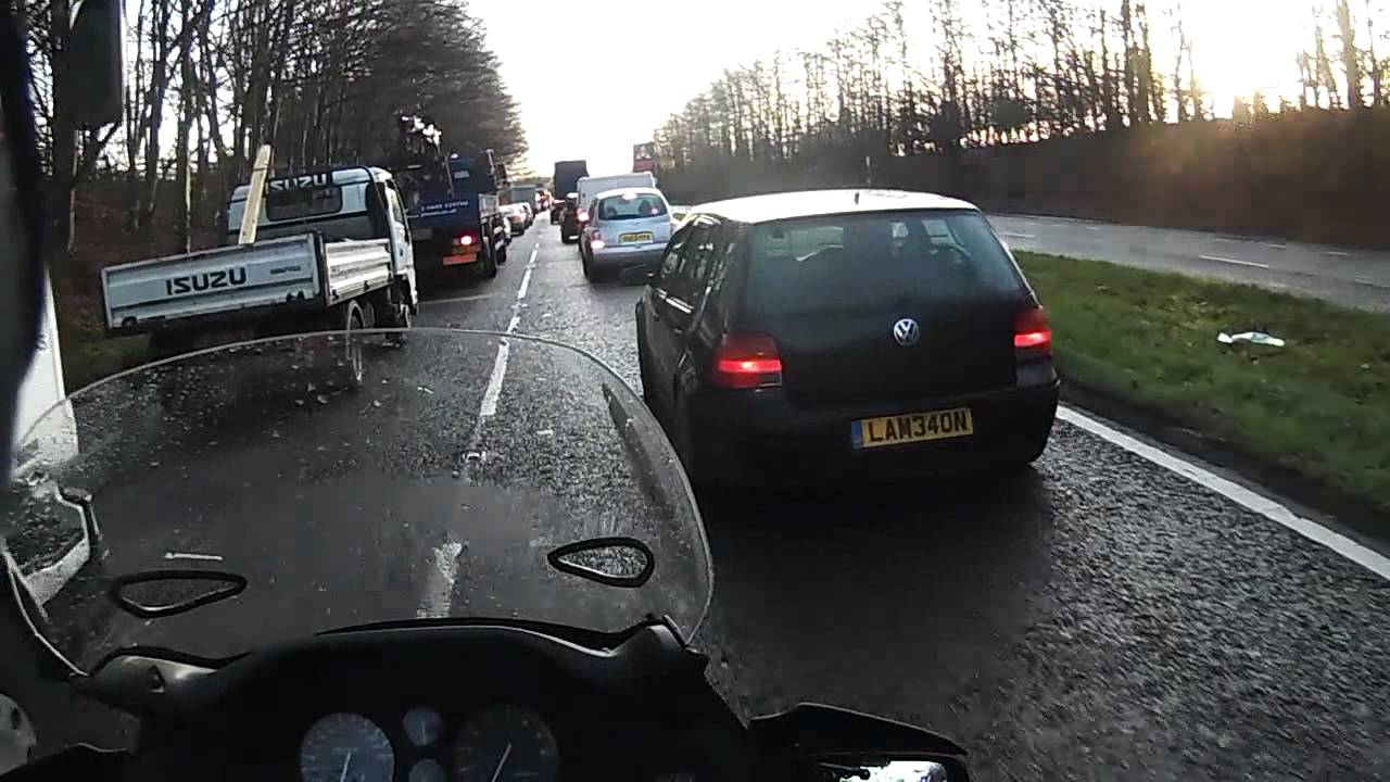 How to Filter or lane splitting on motorcycle