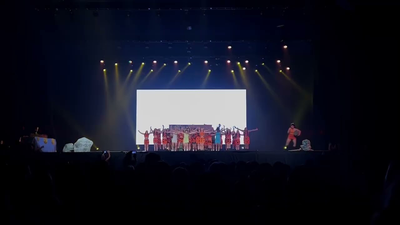 Coreografía Los Picapiedras 2024