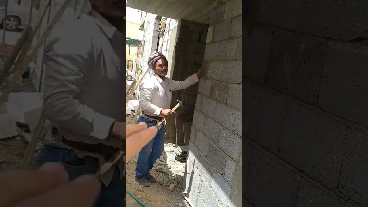 مراعاه ارتفاع درج  السلم مع منسوب السقف البارز أثناء التنفيذ