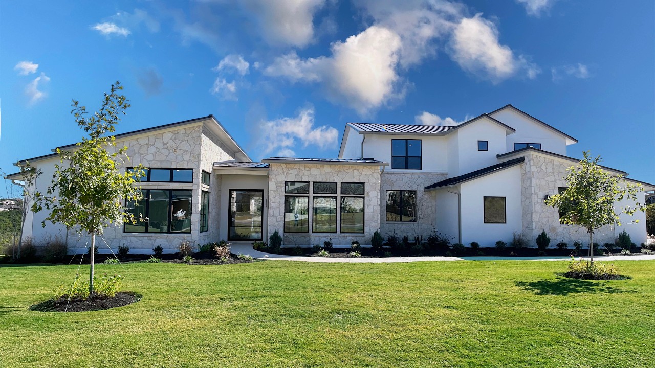 5200 sq ft Las Cruces plan by Westin Homes w/ Canyon Views in Rough Hollow | Austin, TX