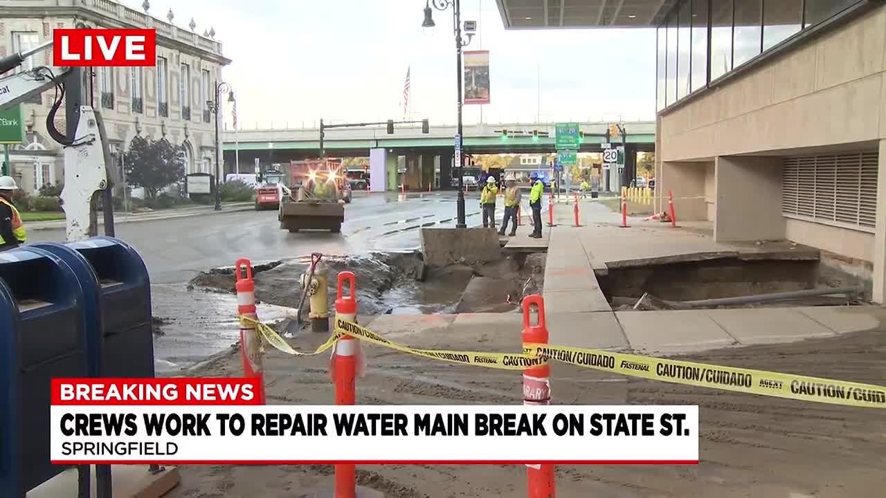 Roads closed due to major water main break connected to Roderick Ireland Courthouse