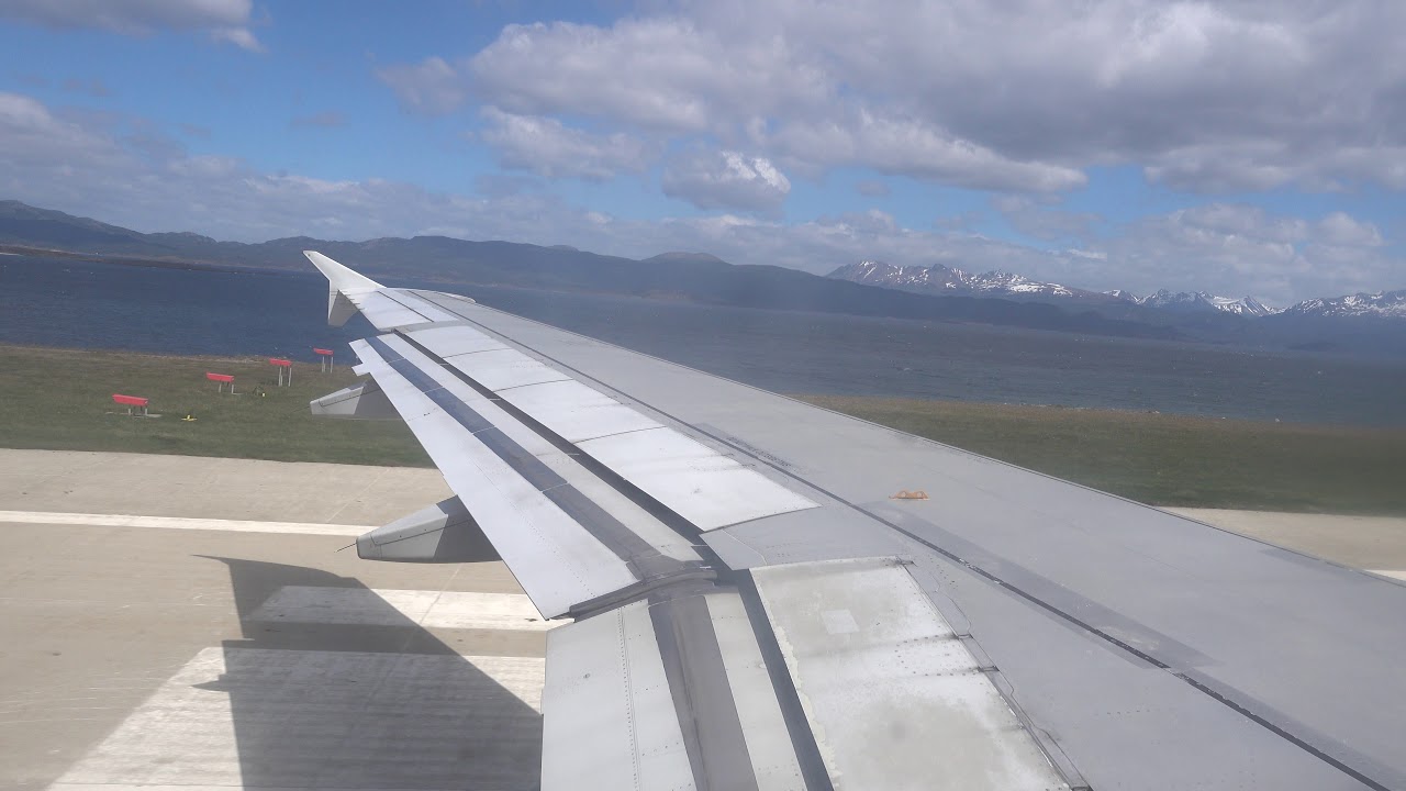 Buen sonido de Turbinas Despegue Ushuaia a Aeroparque