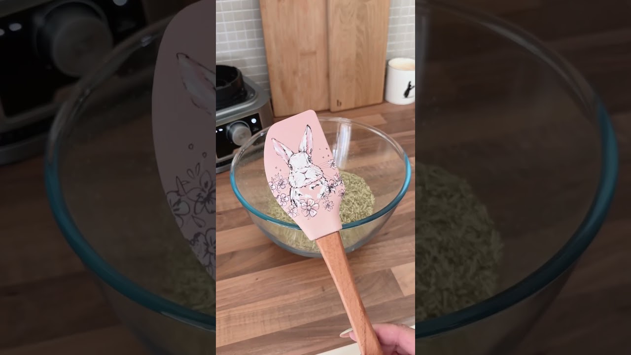Make some homemade rabbit treats with me 🐰 #bunny #rabbit