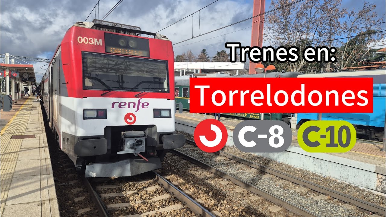 Trenes en la estación de Torrelodones | Renfe Cercanías Madrid | Feliz Navidad 🎄🎅