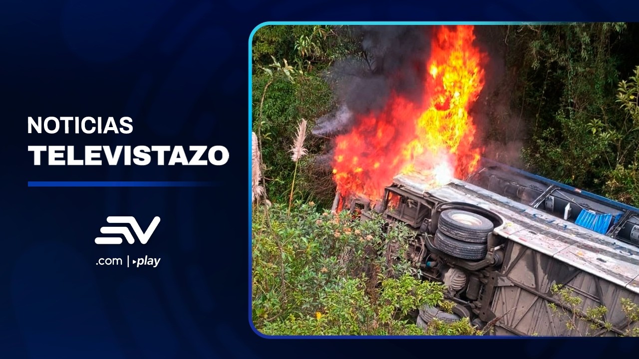 🚨#&Uacute;LTIMAHORA Tragedia en Cuenca-Molleturo: bus cae a barranco y deja 11 fallecidos | Ecuavisa