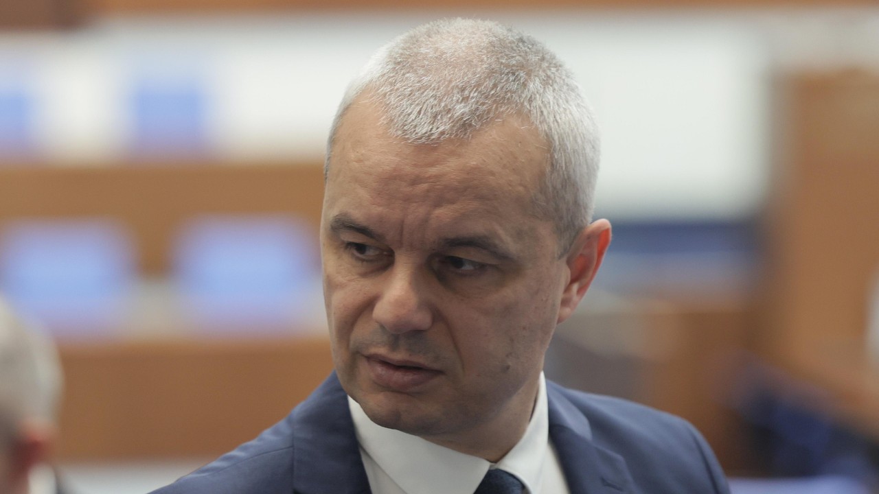 Костадинов се ядоса на Йотова заради ветото върху промените в Изборния кодекс
