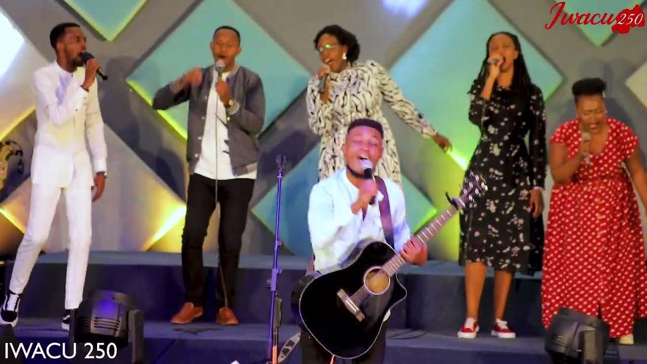 SERGE IYAMUREMYE MU KURAMYA KUZUYE UMUNEZERO😍YAHWEH🙏ARI HANO🙏IBIMVAMO BIRAMVURA😭