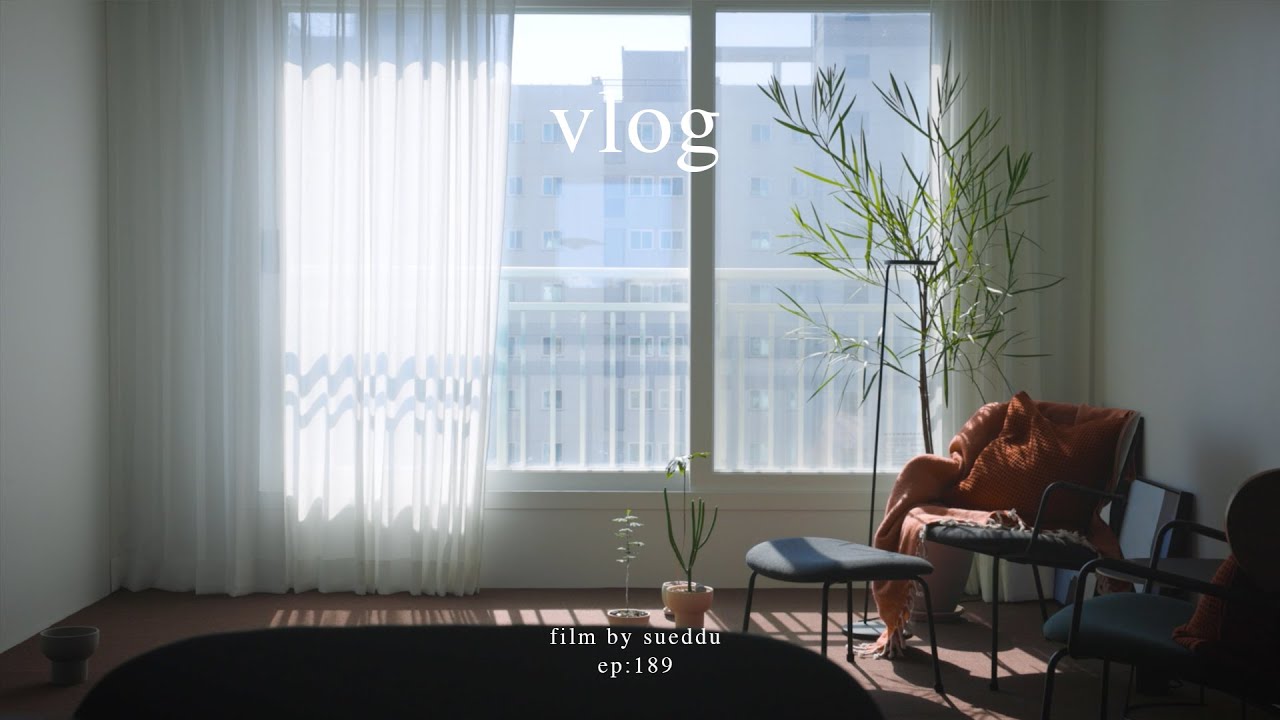 Living alone, filling my room with plants and buying gifts for my subscribers