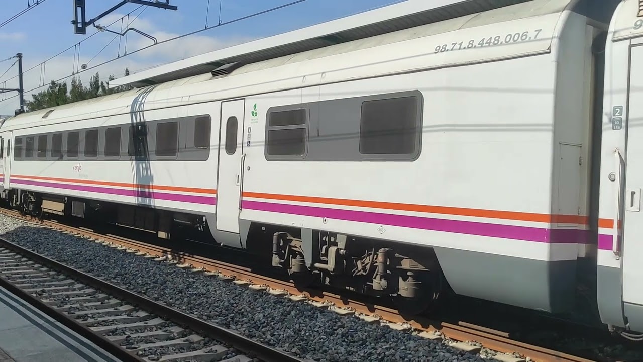 RENFE - 448 Estación ADIF Vilaseca