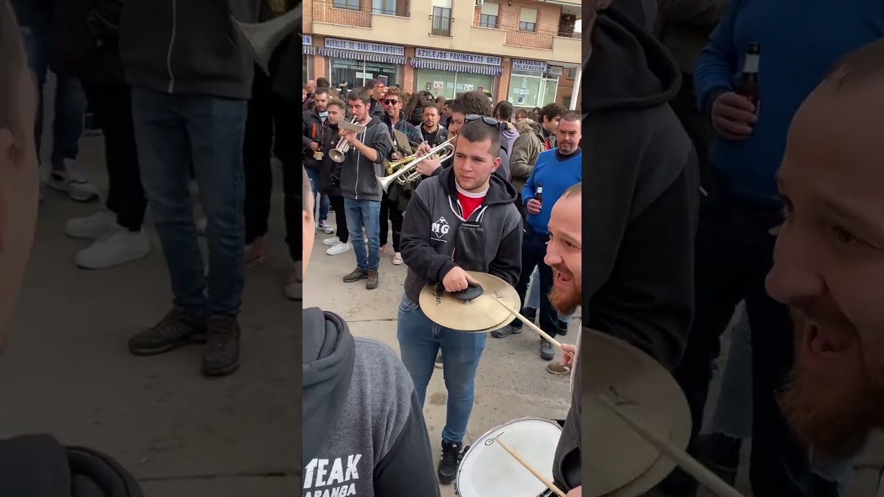 Mutil Gazteak en Nava de la Asunción