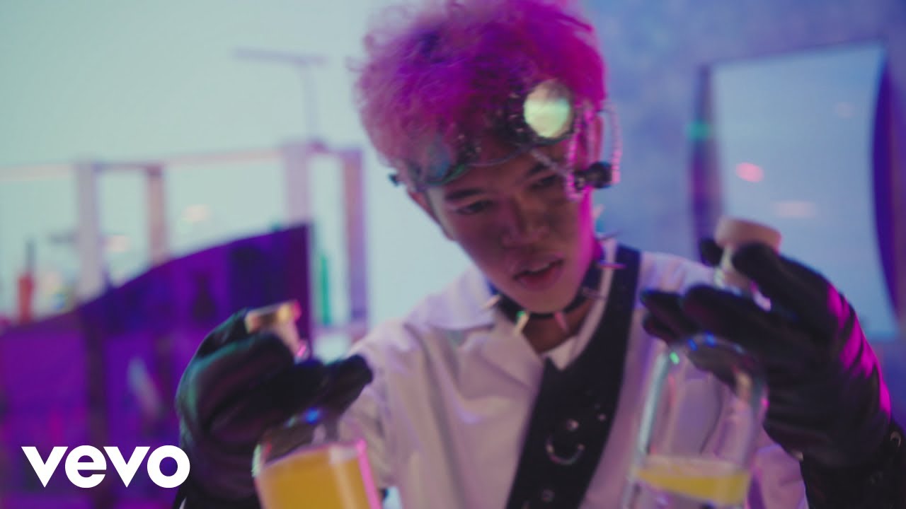 Yonnyboii - NIKI (Official Music Video)