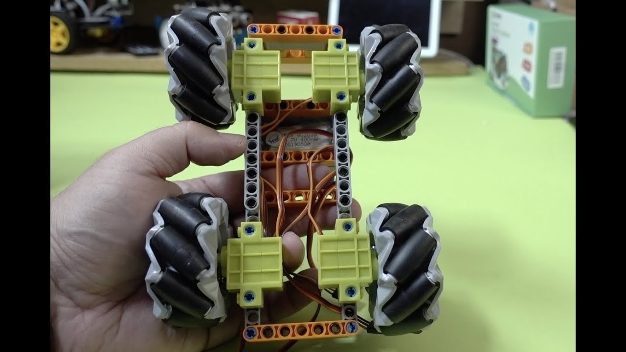 Robotický podvozok s kolesami Mecanum