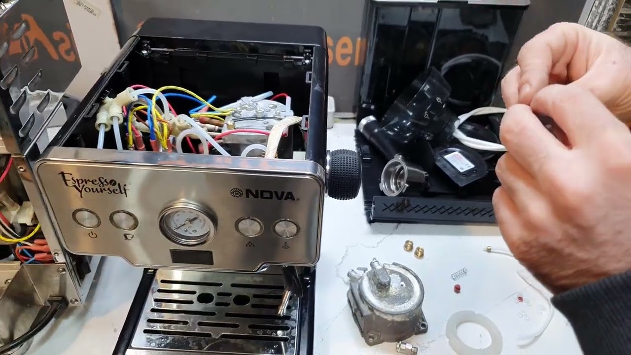 How to service a home espresso machine (سرویس اسپرسوساز خانگی)