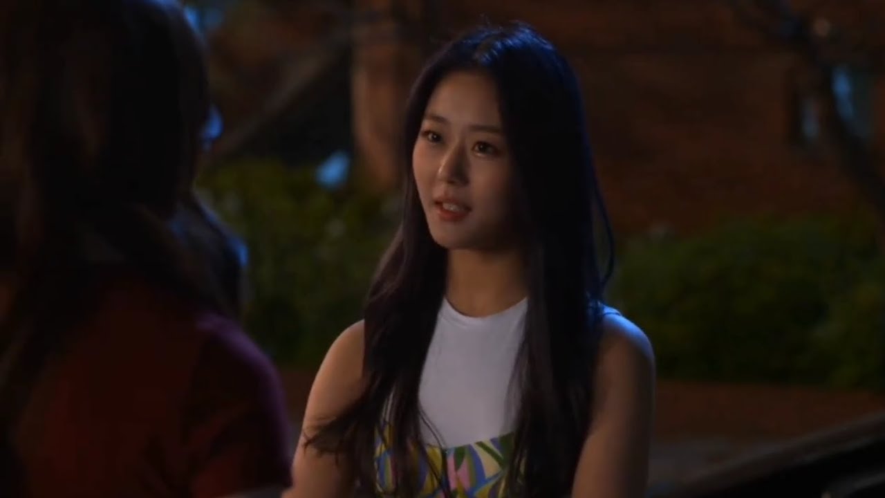 Cherry Bullet Chaerin (체리블렛 채린) in XO Kitty🐱 as Lulu