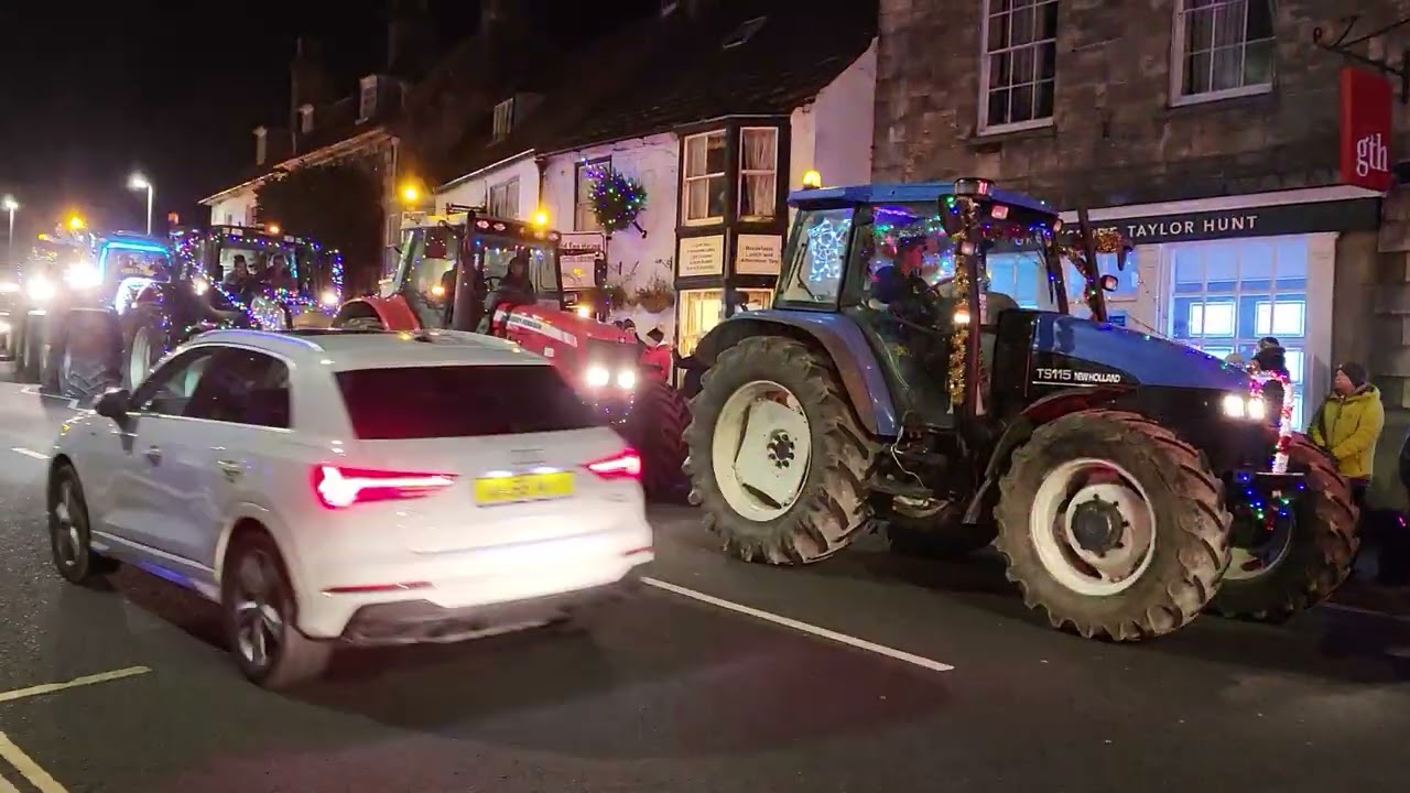 Tractor Drive Thru @ Dorchester xmas 2024
