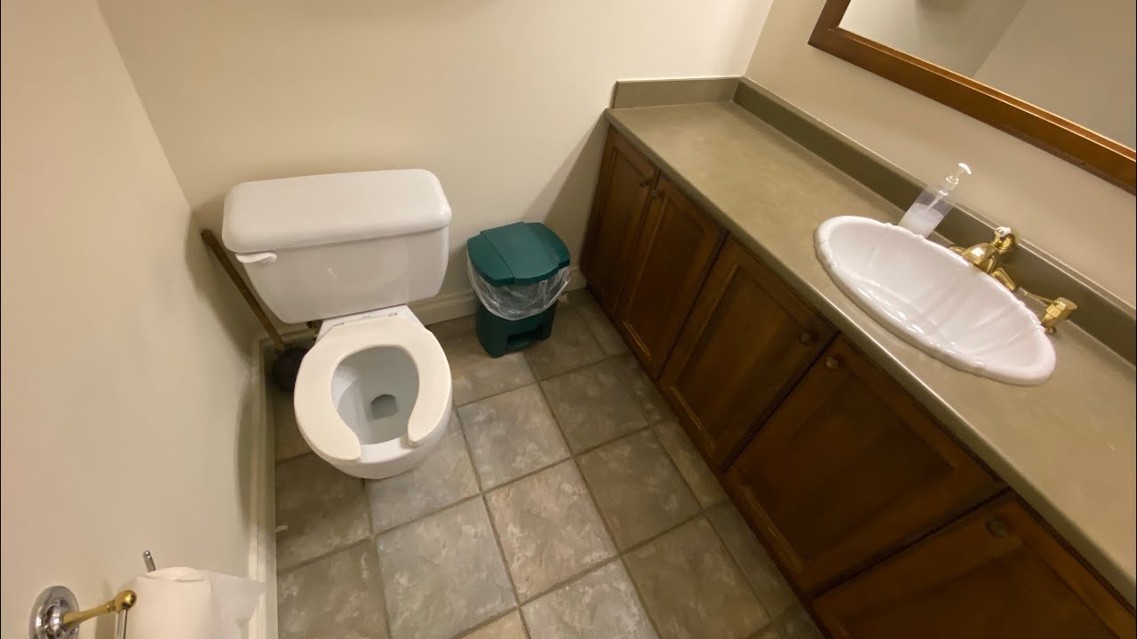 Another Late 1990s Crane Radcliffe Toilet in a Hotel Conference Centre
