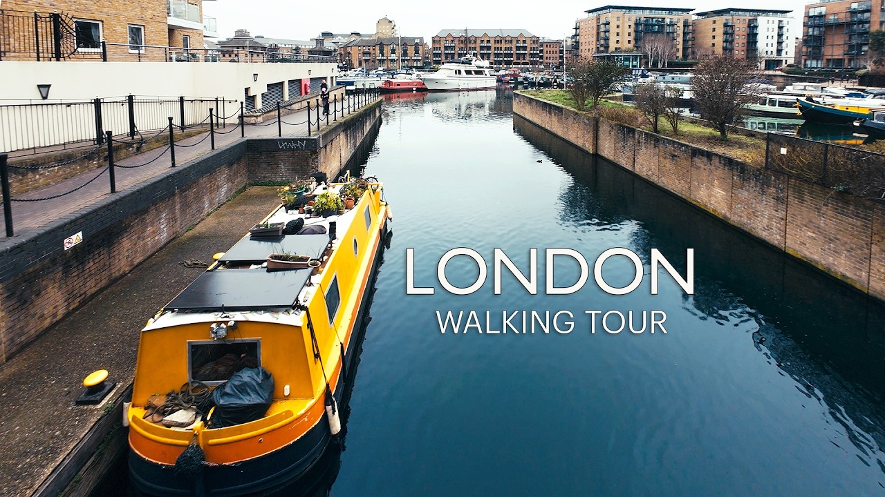London Walk Limehouse Waterside Marina Regents Canal Hazy Weather