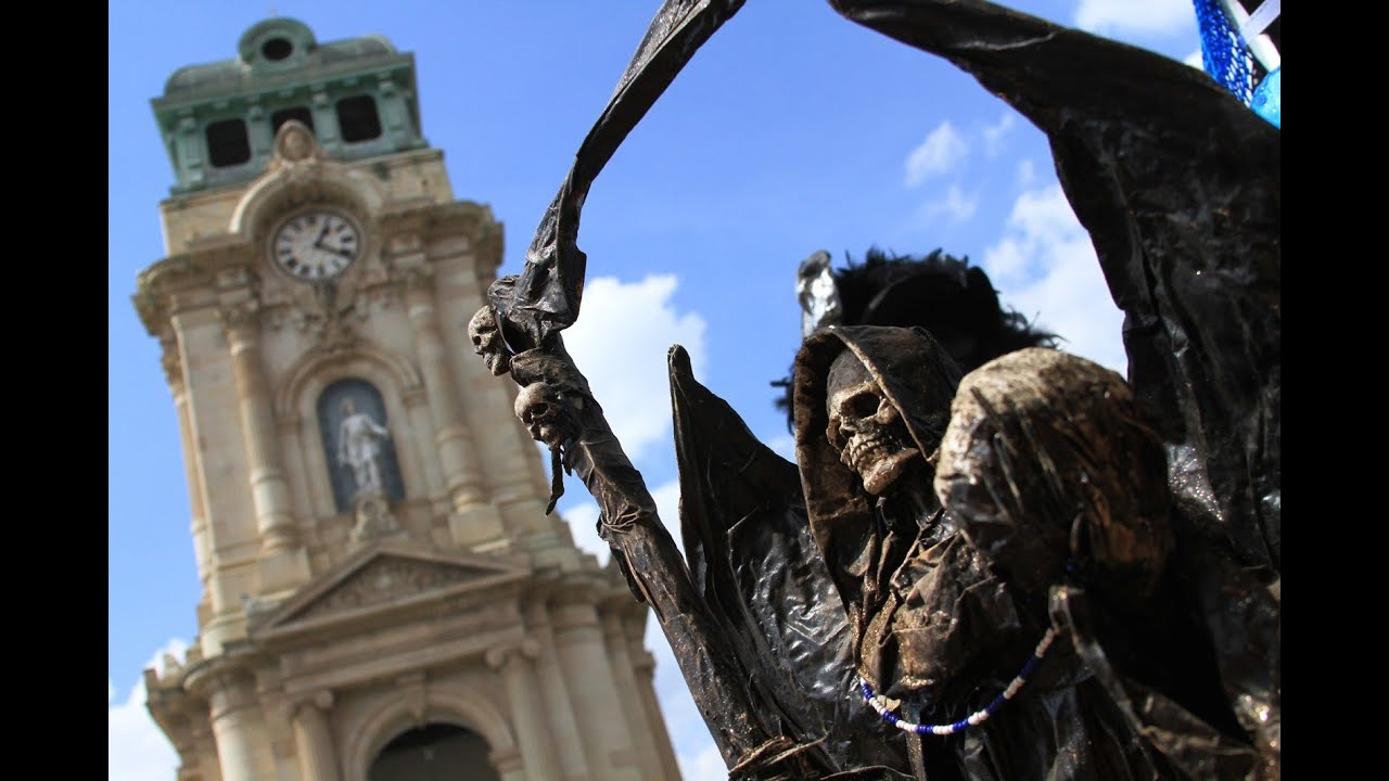 La historia de la Santísima Muerte 1  (reportaje DIA A DIA)