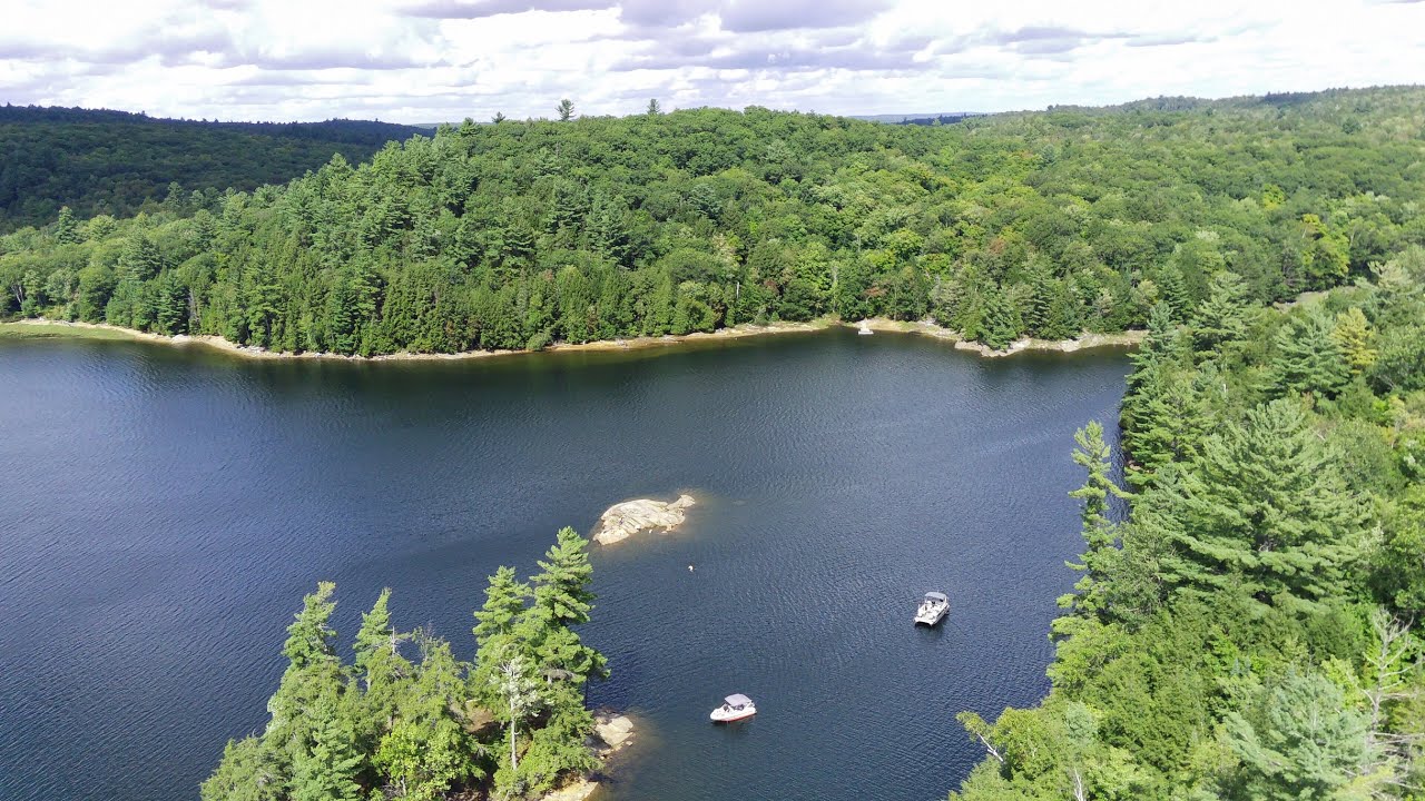 Big Hawk and Little Hawk Lakes Cottage