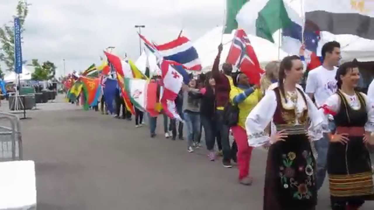 Carrousel 2013 Flag Parade