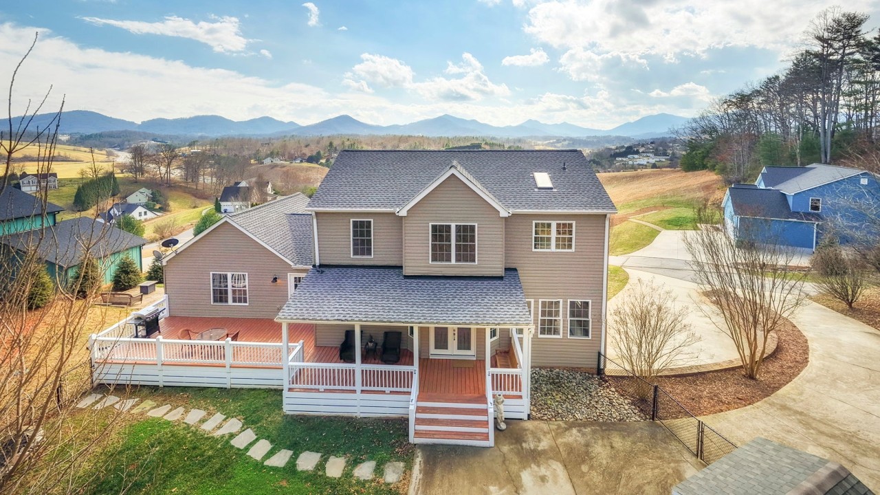 Virtual Walkthrough - 65 Lawson Ridge Road, Leicester, NC 28748