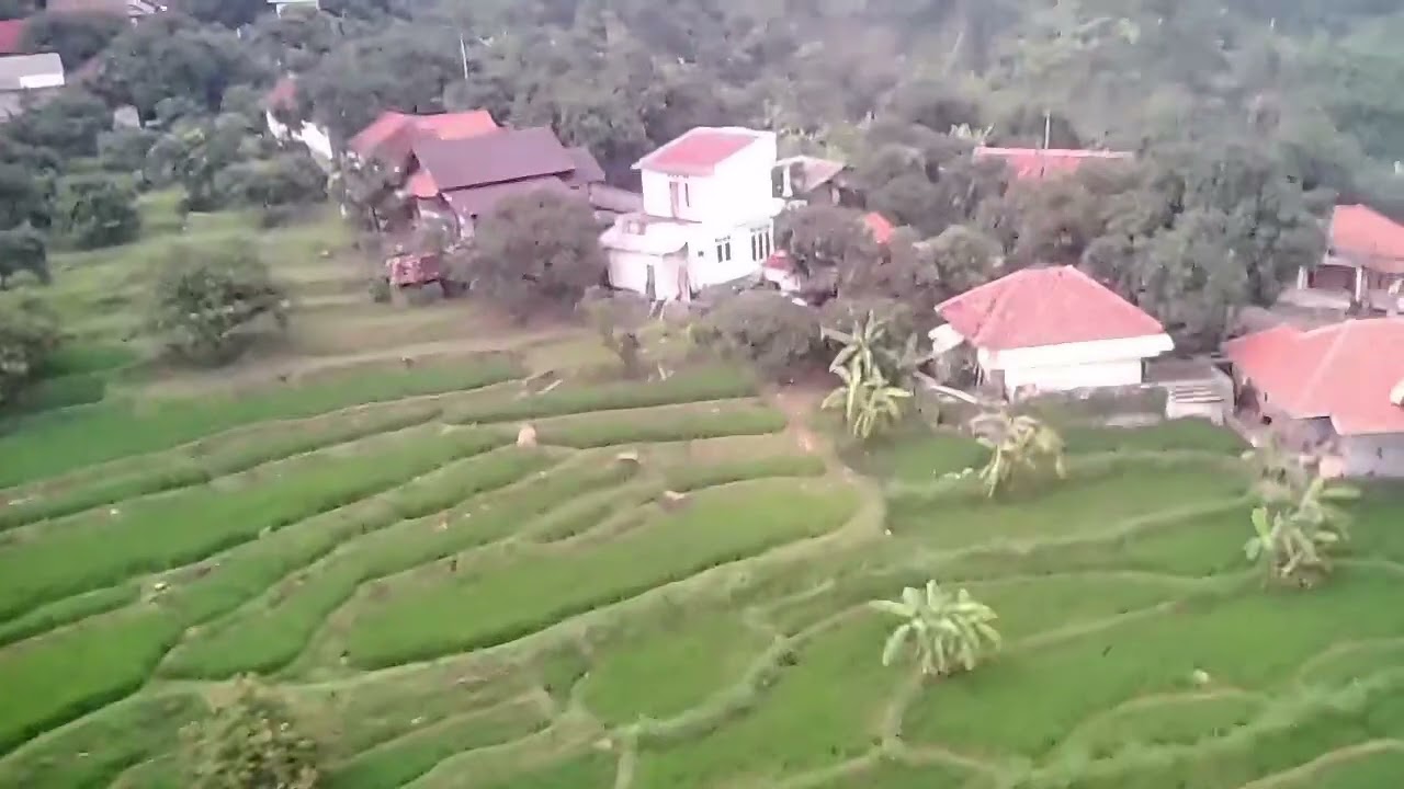 Main dron paling asik di temani anak anak