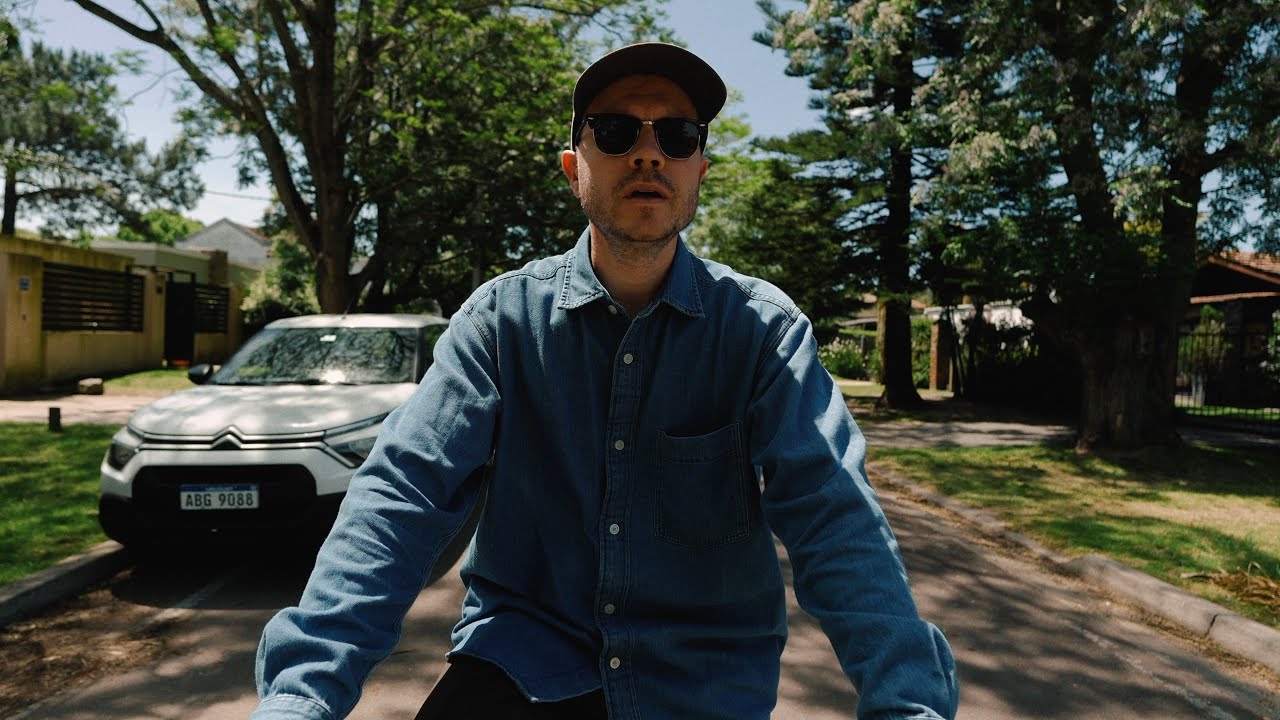 Emilio Acosta - Coraz&oacute;n contento (video)