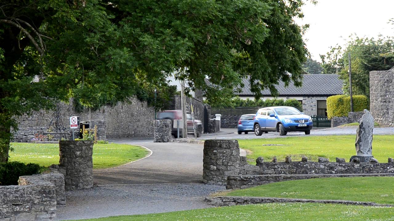 Athenry town
