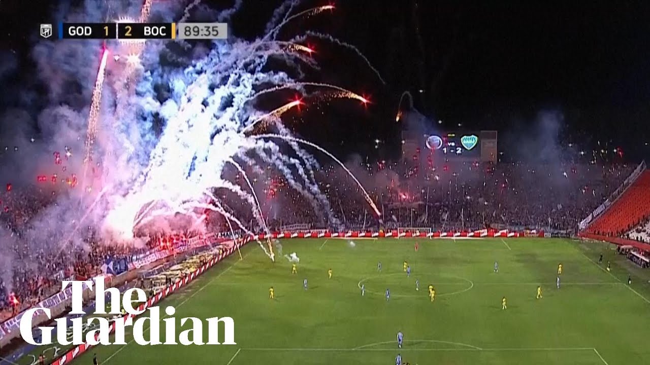 Fans delay Argentina top flight match with barrage of fireworks
