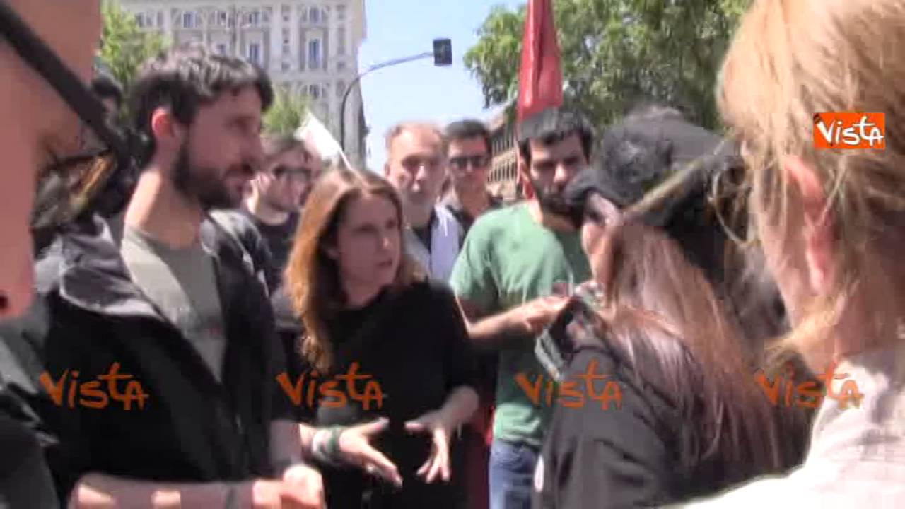 I partigiani contro Casapound, tensione con la Polizia a Roma