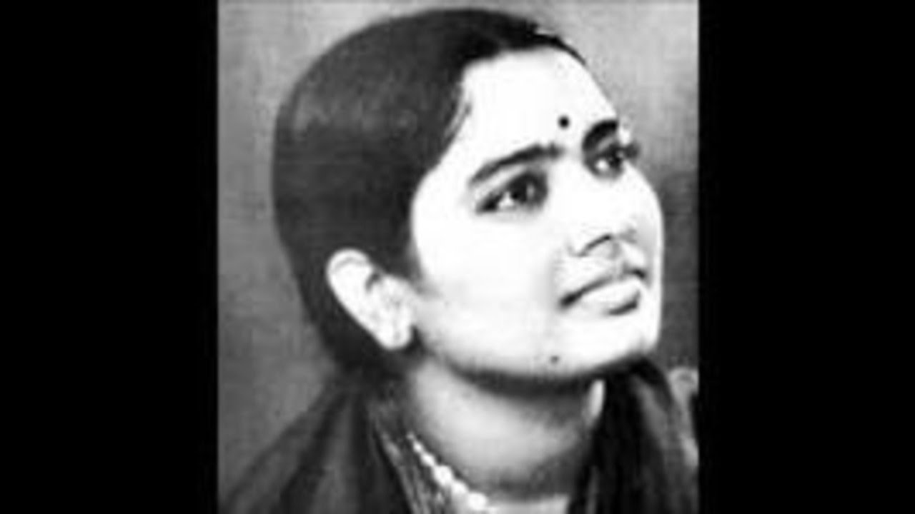 DK Pattammal- Geetarthamu- Suruti- Adi- Thyagaraja