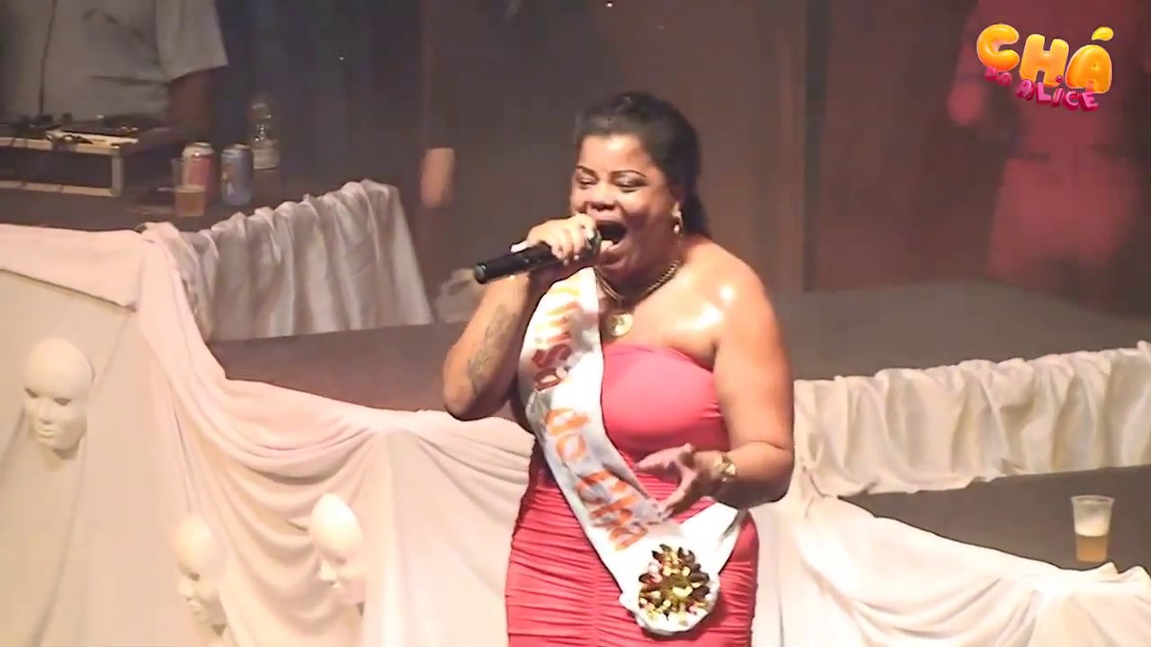 Tati Quebra Barraco - Dako &Eacute; Bom (Ao Vivo) @ Ch&aacute; da Alice Carnaval 2013 (V&iacute;deo Oficial)