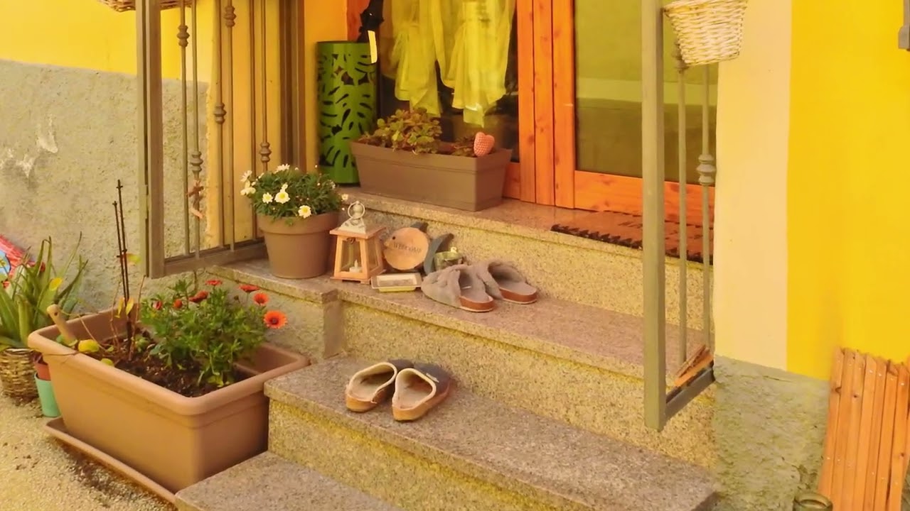 VISITA AL BORGO DI SERRETA 4K
