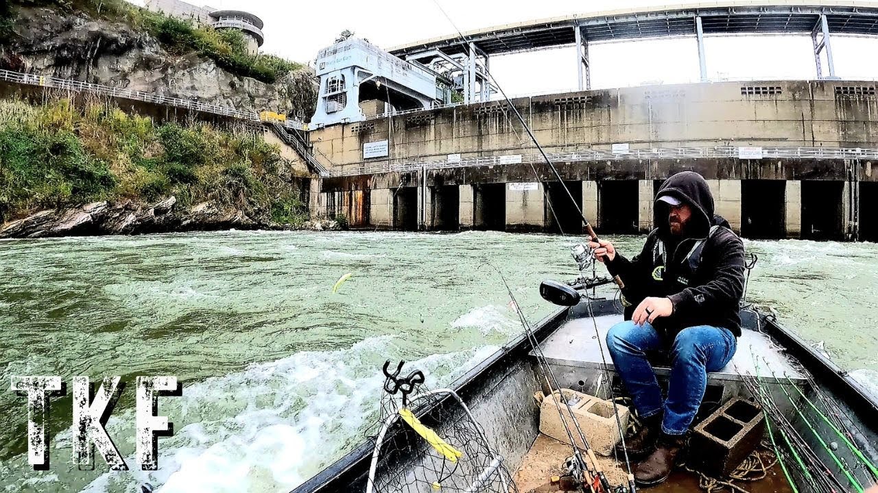 This Was Dam Sketchy | Don't Die Fishing Here!