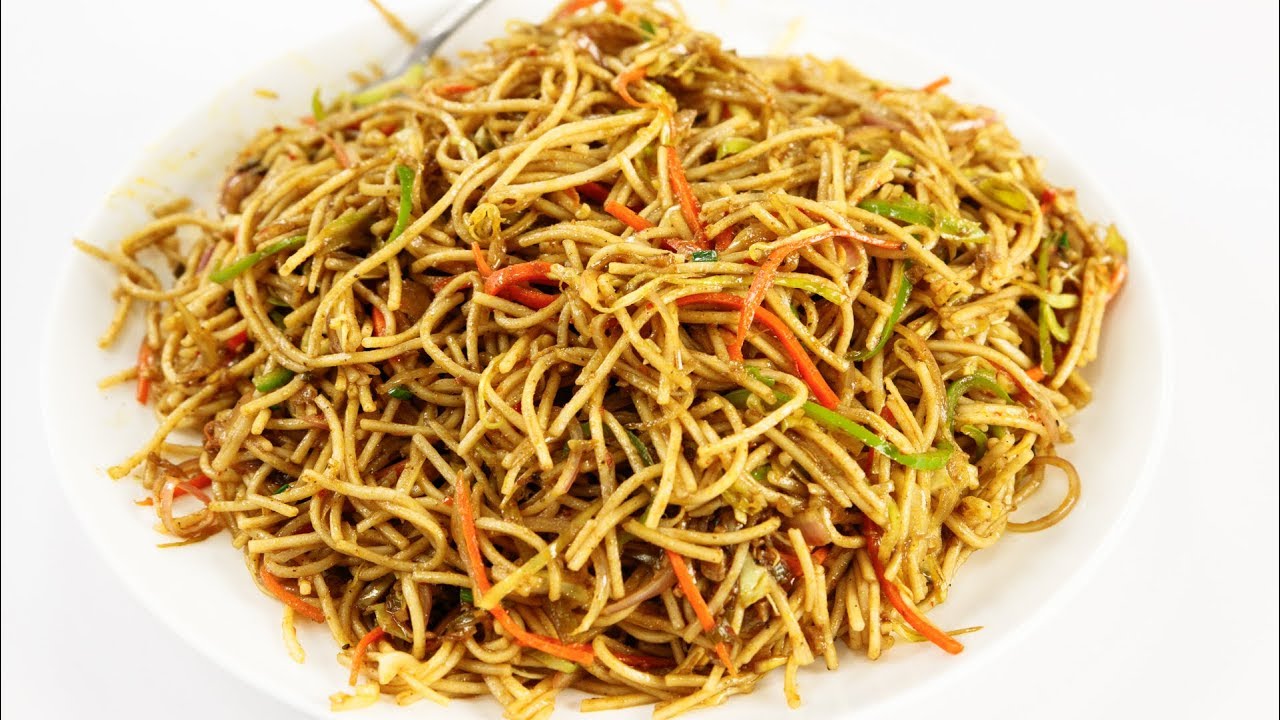 व्हेज हक्का नूडल्स की रेसिपी - hakka noodles asli indian veg hindi recipe  - cookingshooking
