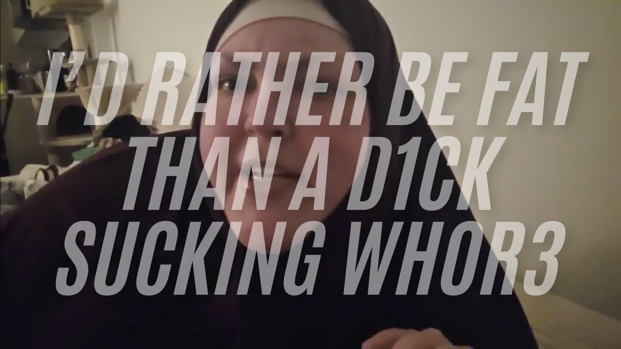 Foodie Beauty Poops Herself, Uses Gloves to Blow Nose & Loses it on Kaibella | HIGHLIGHTS