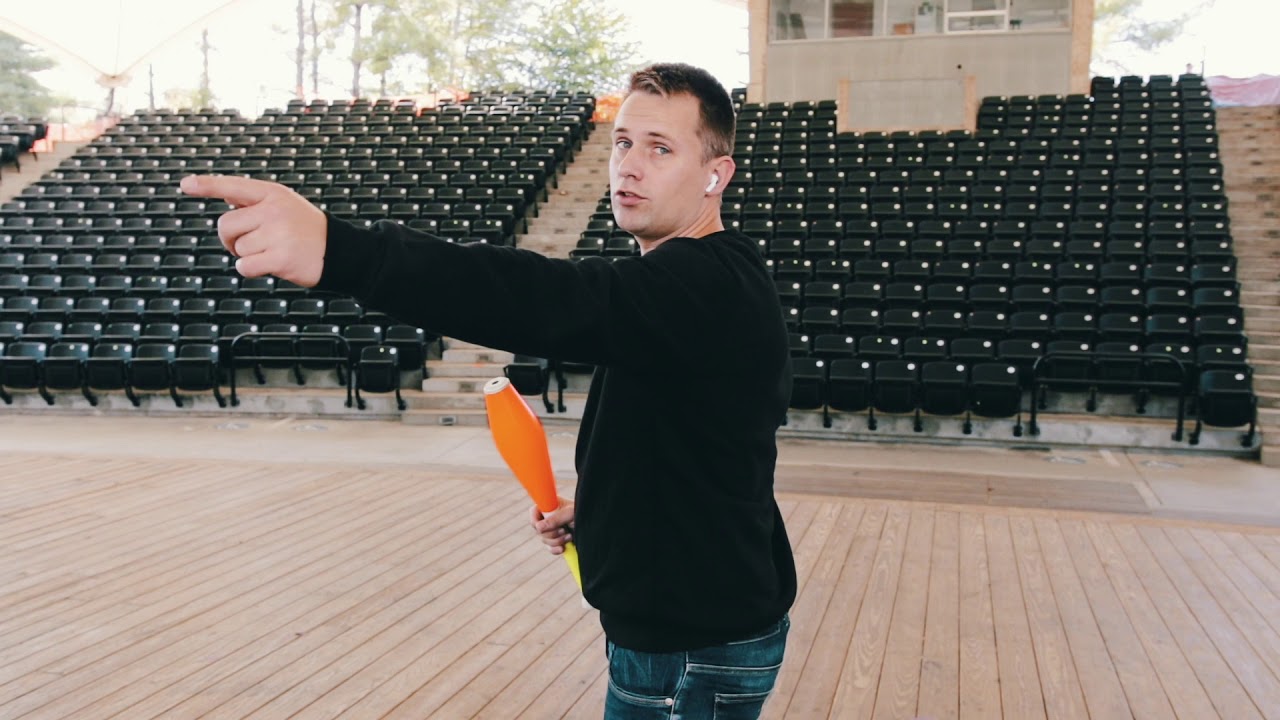Backcrosses with 3 Clubs (Intermediate Juggling Tutorial)