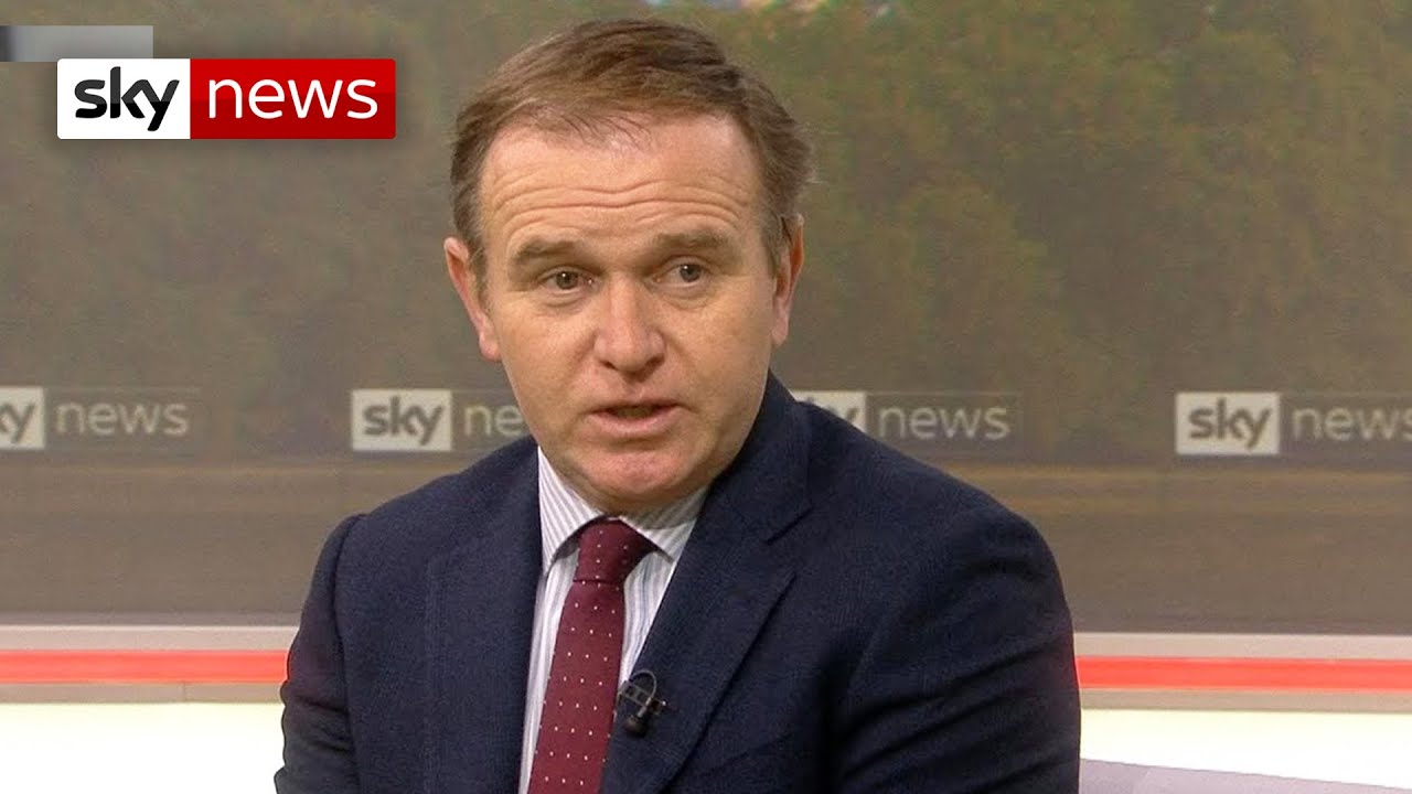 Minister: The way to avoid a third national lockdown is by 'observing the tiered approach'