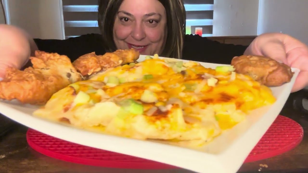 ASMR. CHEESY SCALLOPED POTATOES | CRISPY CHICKEN TENDERS | EATING SOUNDS | WHISPERS | MUKBANG.