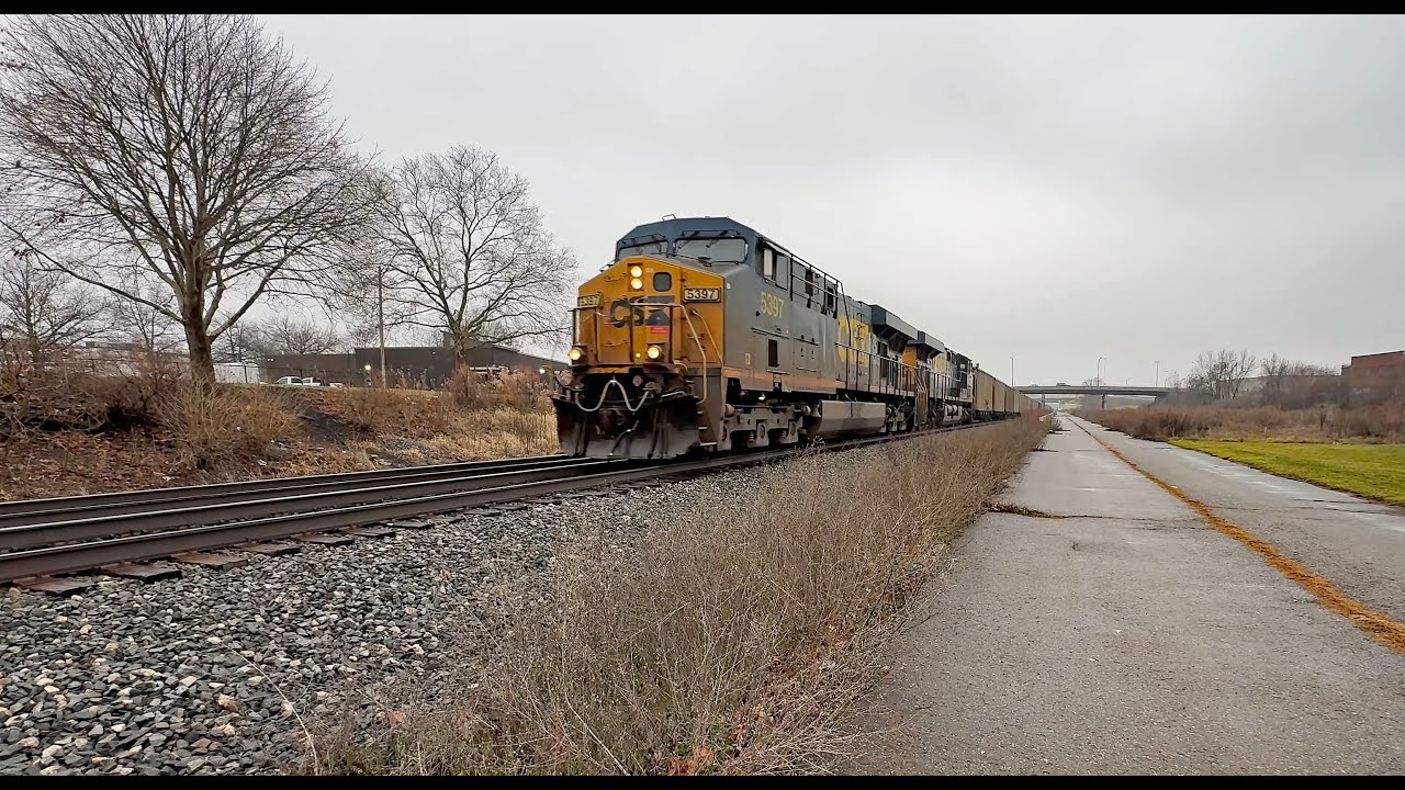 E907