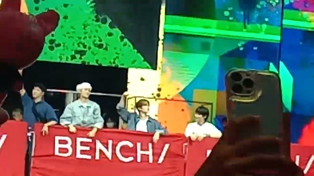 Stray Kids and Stay Vibing at Doodle by Changbin #BENCHxSTRAYKIDS. #GlobalBENCHSetter