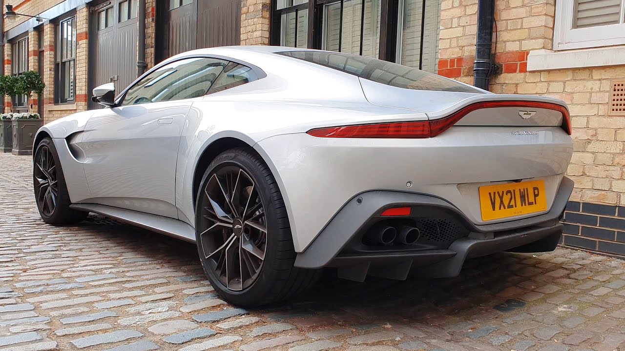 2021 Aston Martin Vantage V8