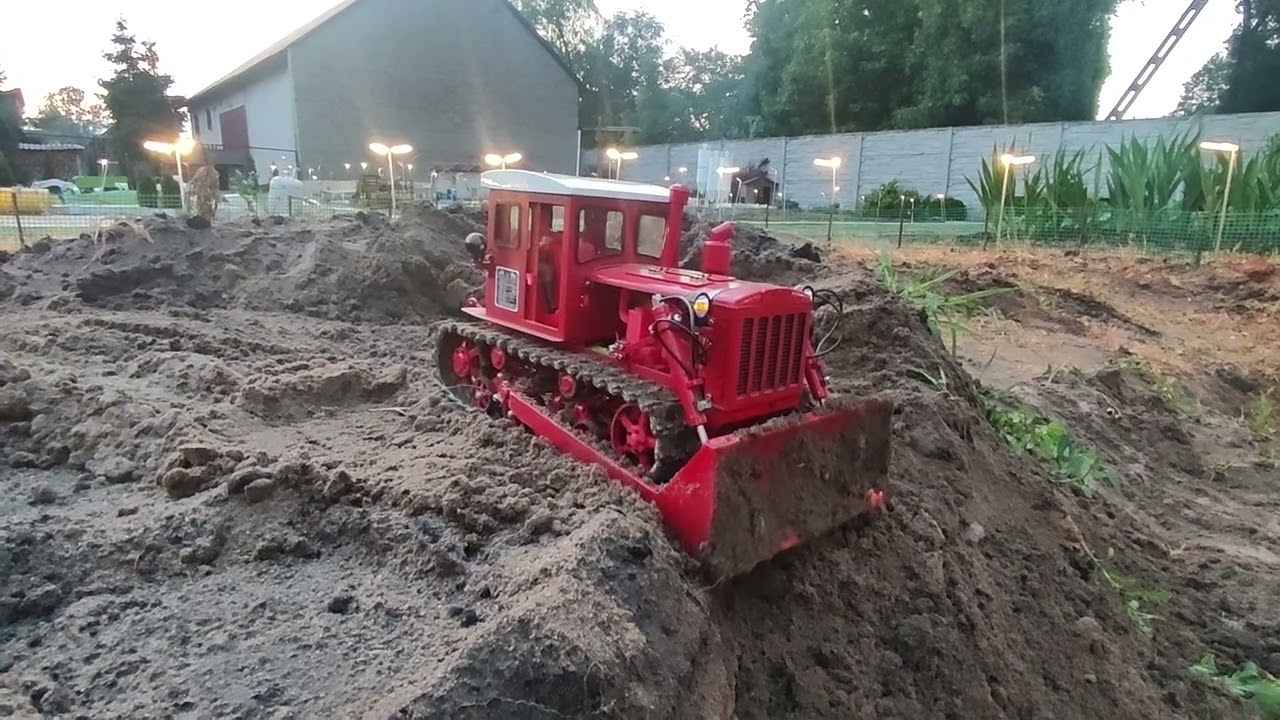 1:12 DT54 RC mine work