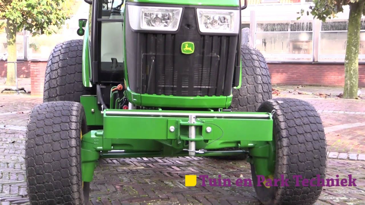 John Deere 3R en 4R compacttrekker