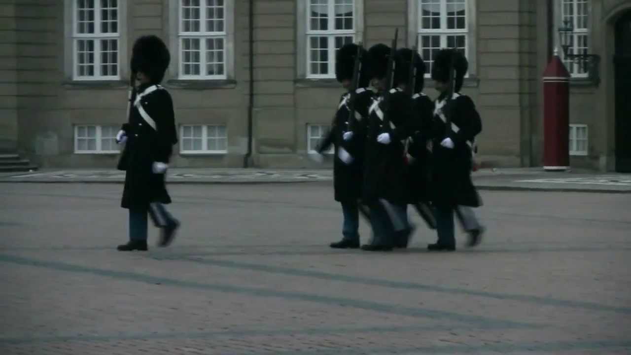 Den Kongelige Livgarde Amalienborg. PFV. Garder. Patrick Weiss - Vagtskifte 25-1-2014